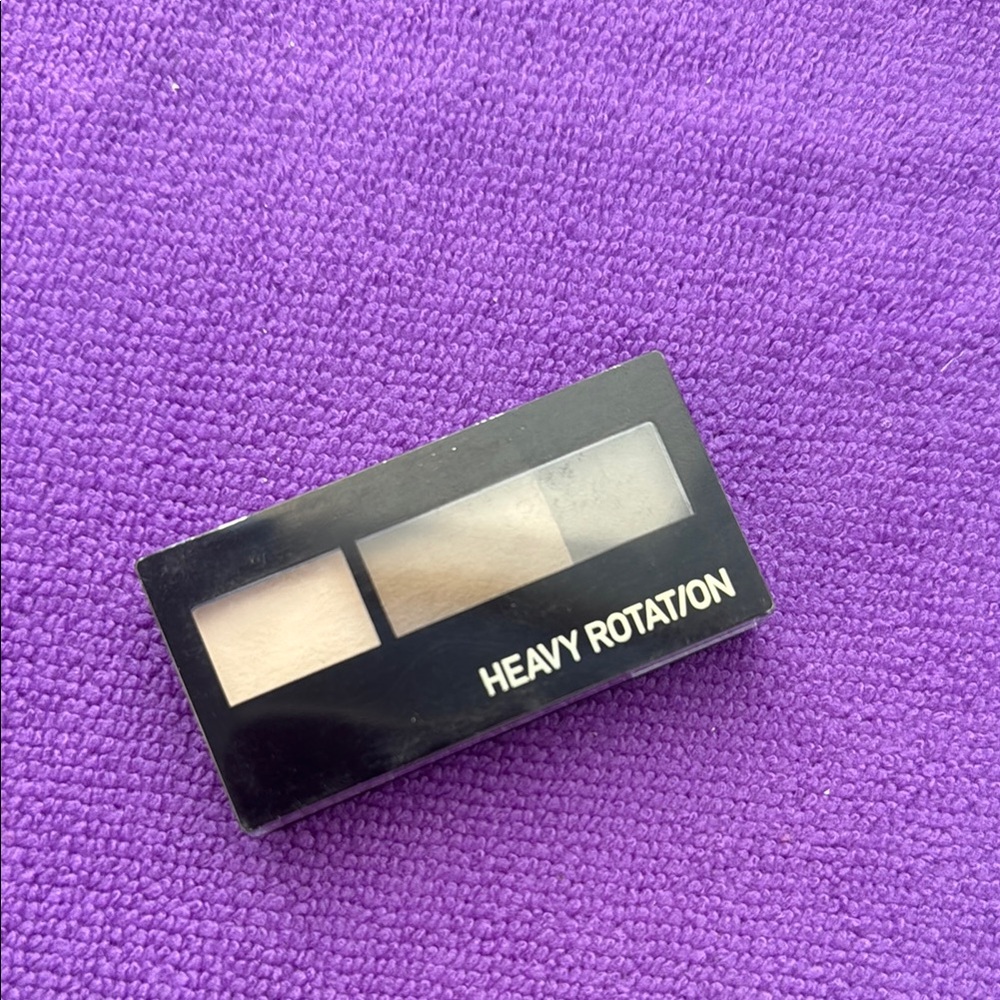 Eyebrow Palette - Black and Cream